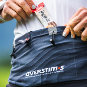 La barre protéinée proposée pour la récupération par Overstim.s