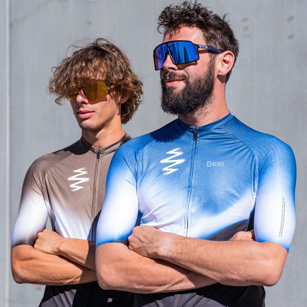 Official Cycling Jersey Alpe d'Huez Triathlon 2027 SKY - Image 3